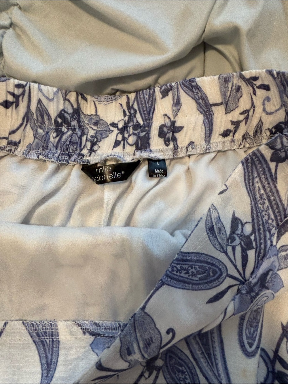 Mlle Gabrielle Blue & White Paisley High-Low Tiered Skirt, Large - Picture 4 of 5